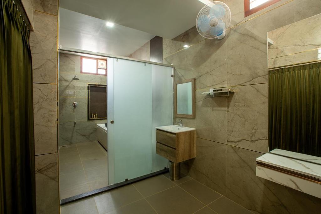 Zamin Resort Kuttalam  Exterior photo